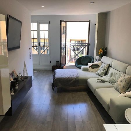 Piso En El Emblematico Barrio Antiguo De Oviedoアパートメント エクステリア 写真
